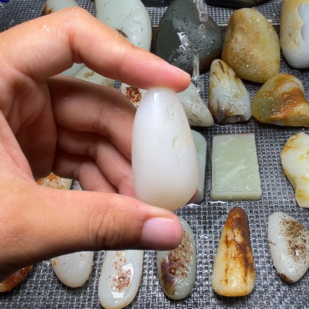 未镶嵌和田玉定制和田玉