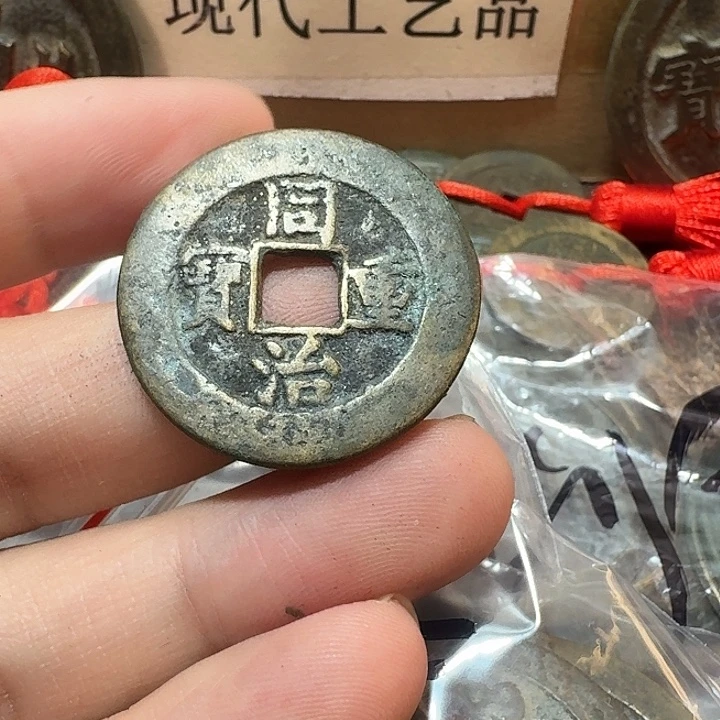 红***客铜现代工艺品花钱