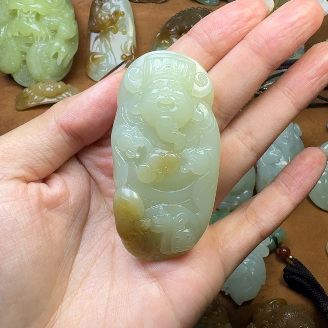 和田玉颈饰未镶嵌痞*哥