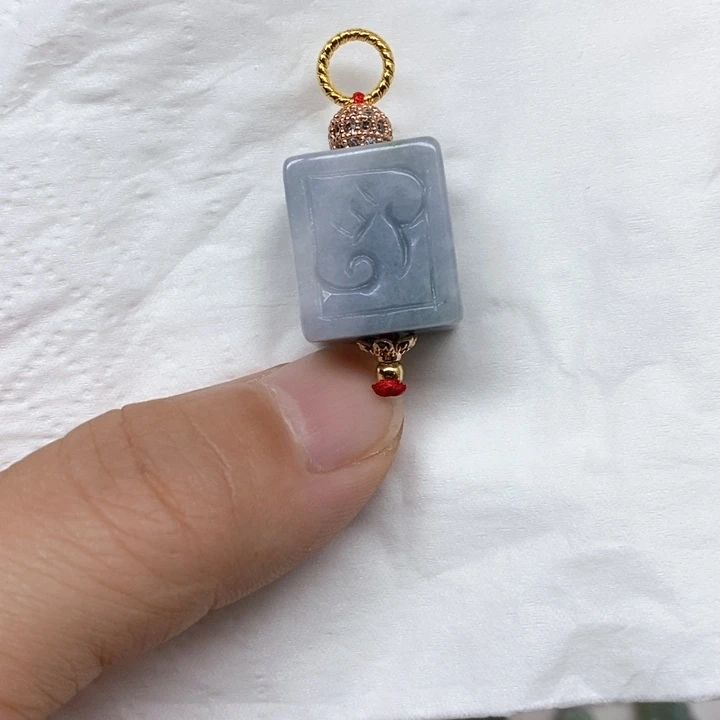 翡翠未镶嵌颈饰天然缅甸翡翠
