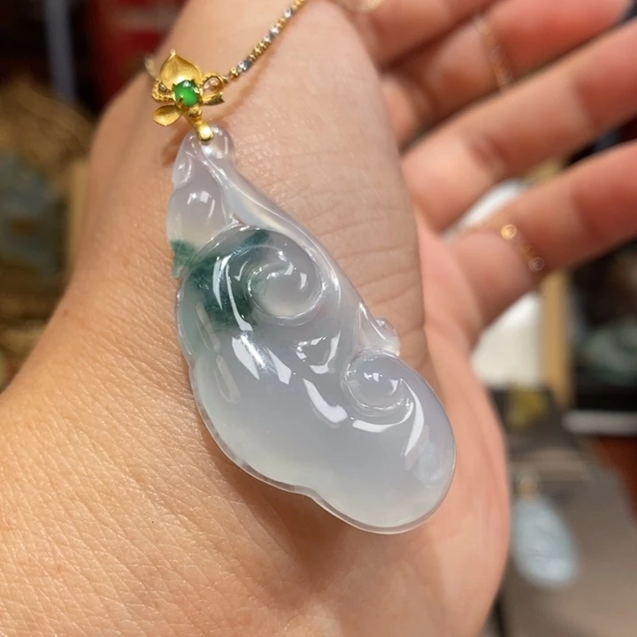 【闪购商品】颈饰18K金镶嵌翡翠62