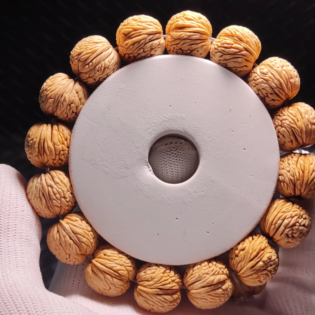 龙鳞凤尾17-18MM 脑纹小桃核手串文玩