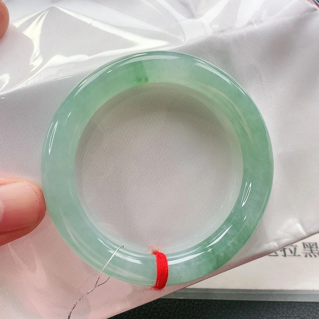 未镶嵌手镯翡翠天然翡翠手镯