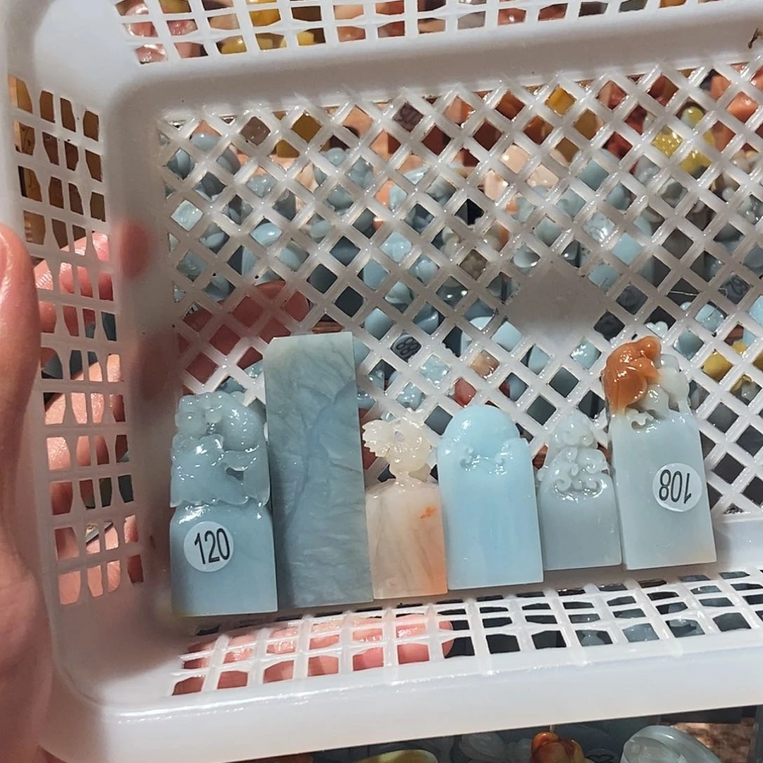 云南石然****帅666666666666677