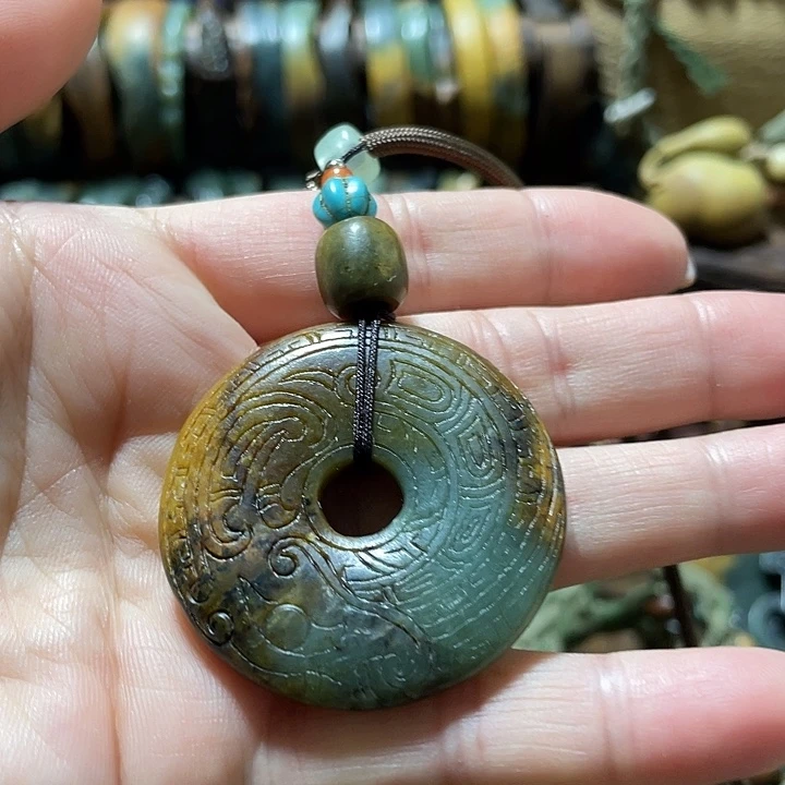 岫岩河磨玉(透闪石质玉)未镶嵌挂件