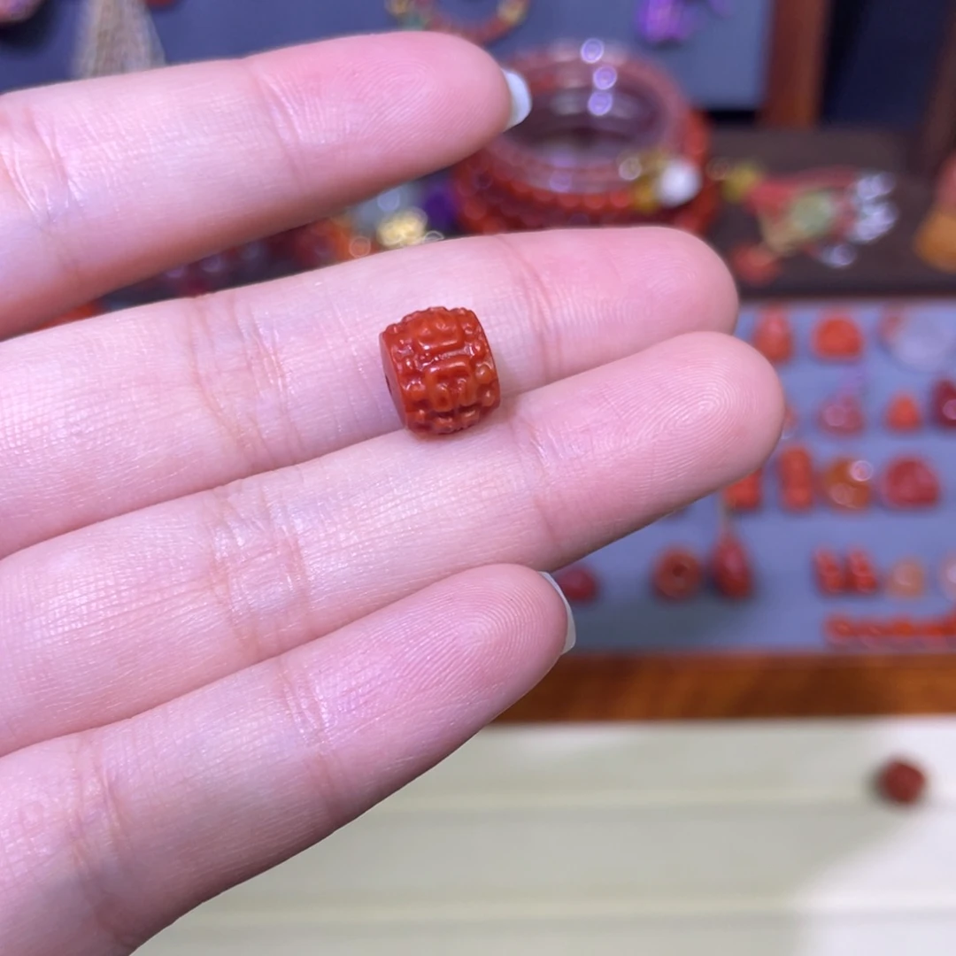 南红玛瑙未镶嵌回纹老型桶珠卡8.3×9.7