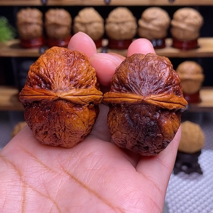 文玩核桃吊坠独**往七彩元宝80