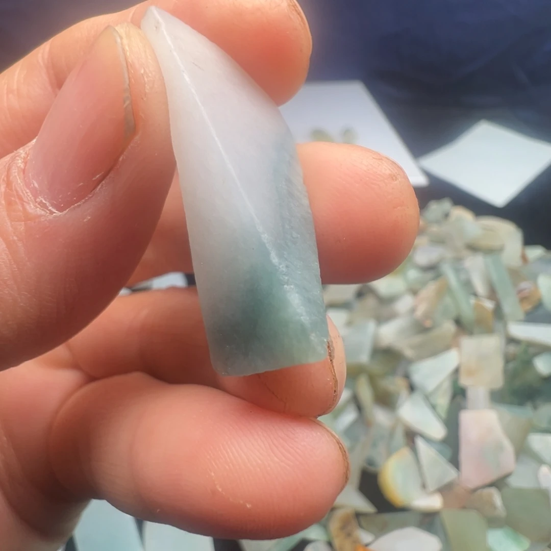 翡翠裸石缅甸翡翠A货特色料