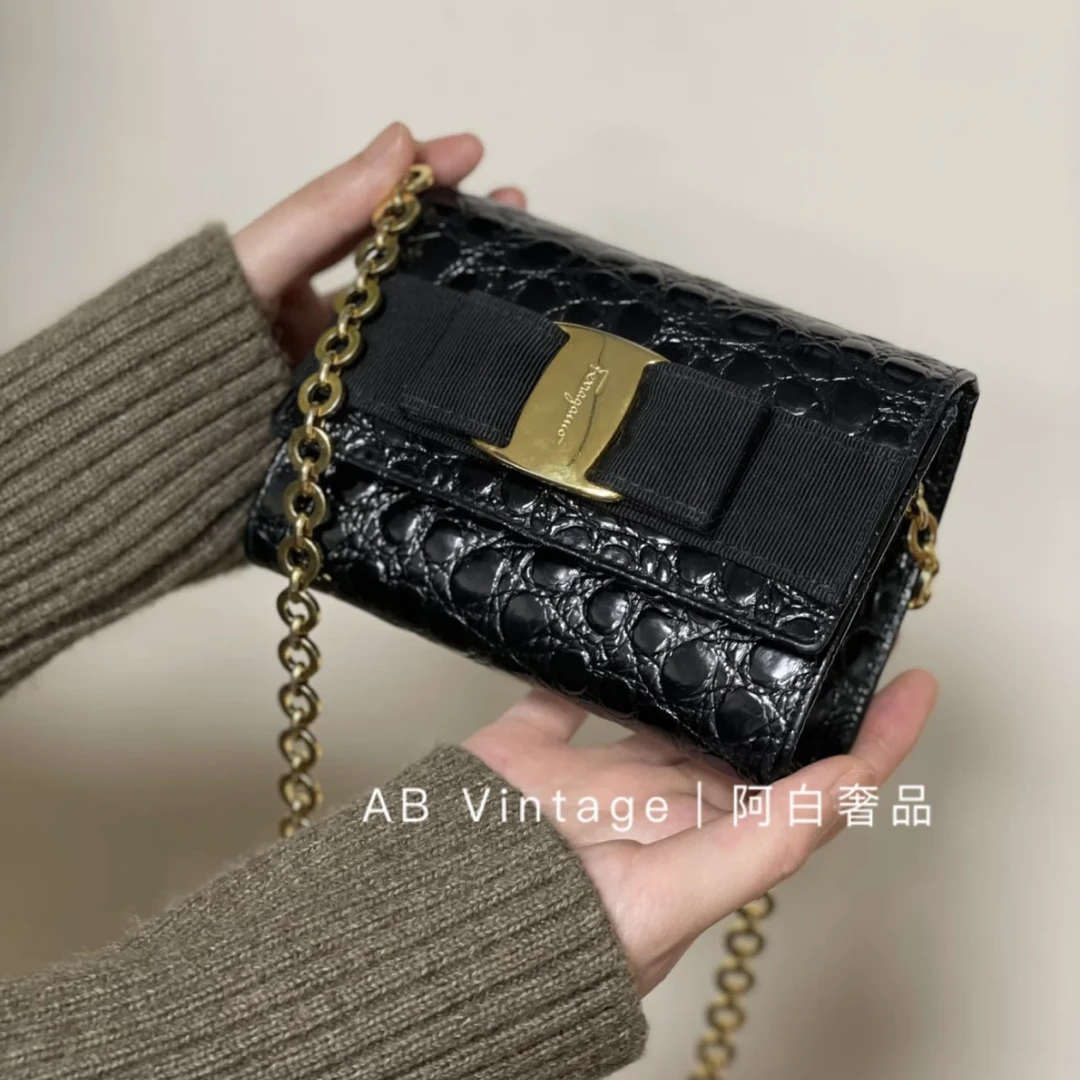 95新 FERRAGAMO/菲拉格慕 阿白奢品/菲拉格慕 蝴蝶结鳄压单肩包