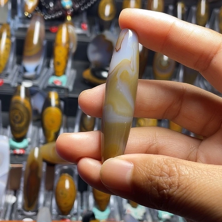 玛瑙/玉髓颈饰未镶嵌