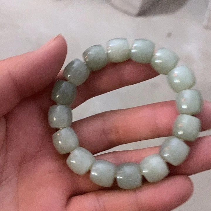 道***然定制和田玉和田玉的手串制作