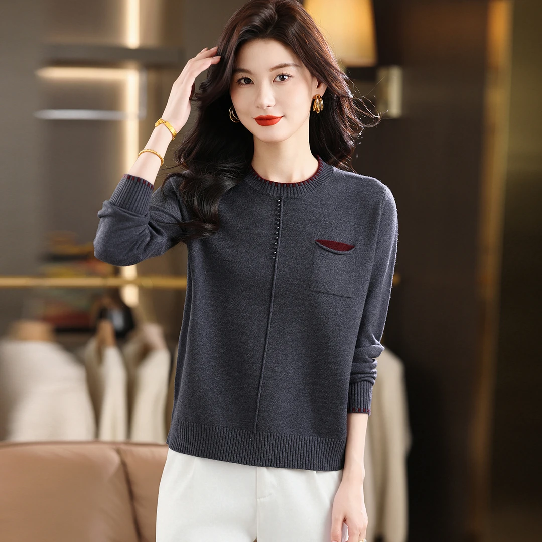 灰色圆领钉珠毛衣女士秋冬2025新款女装大码宽松针织衫内搭打底衫