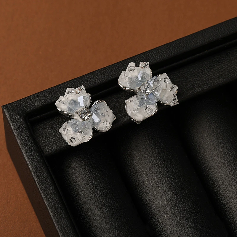 足银玻璃耳饰 足银玻璃耳饰渐变蓝色水晶镶钻花朵银针耳钉女韩系