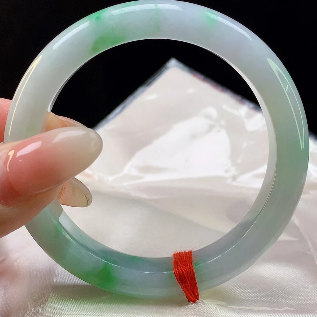 翡翠手镯未镶嵌天然翡翠7040