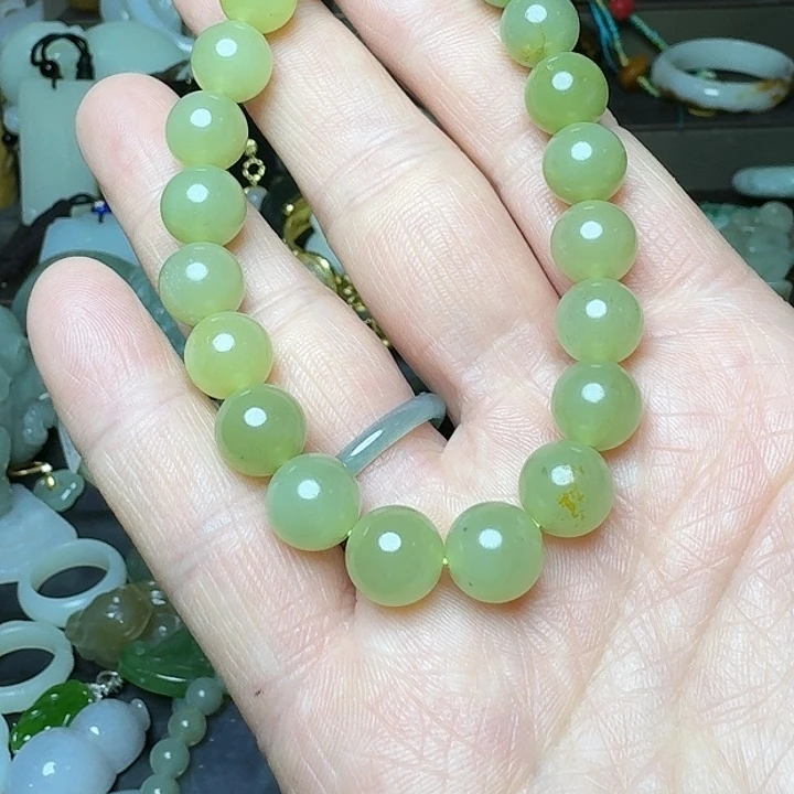 和田玉（糖玉）颈饰未镶嵌