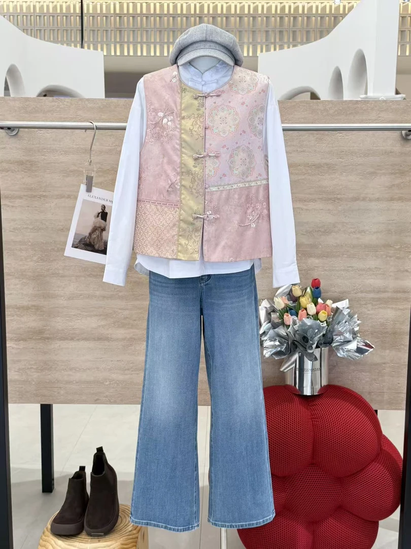 9170轩尚女装“拼色提花重工刺绣马甲”