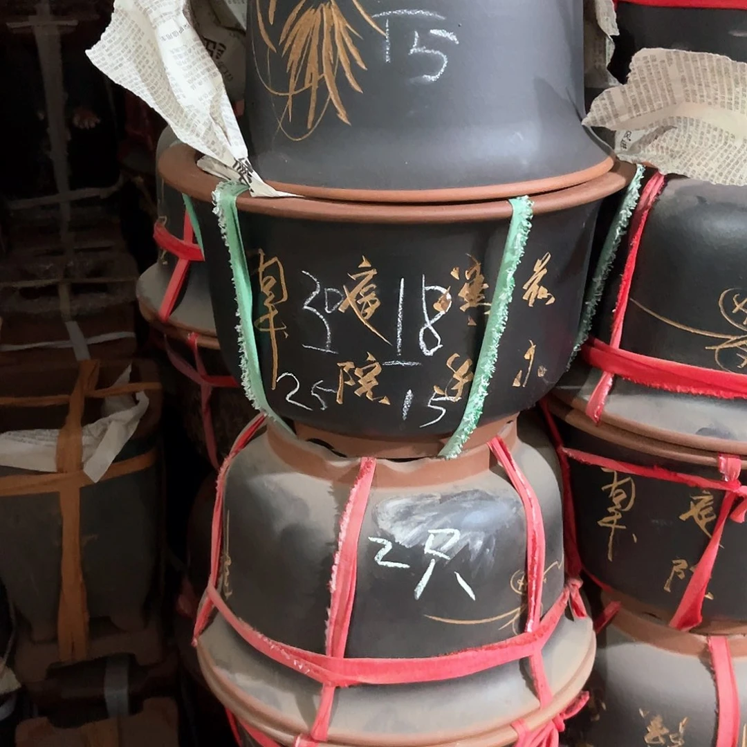 紫砂花盆金钟盆两个