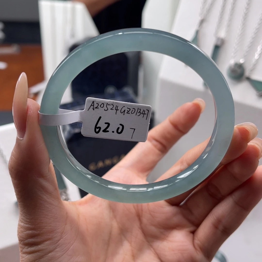 翡翠未镶嵌手镯62.07