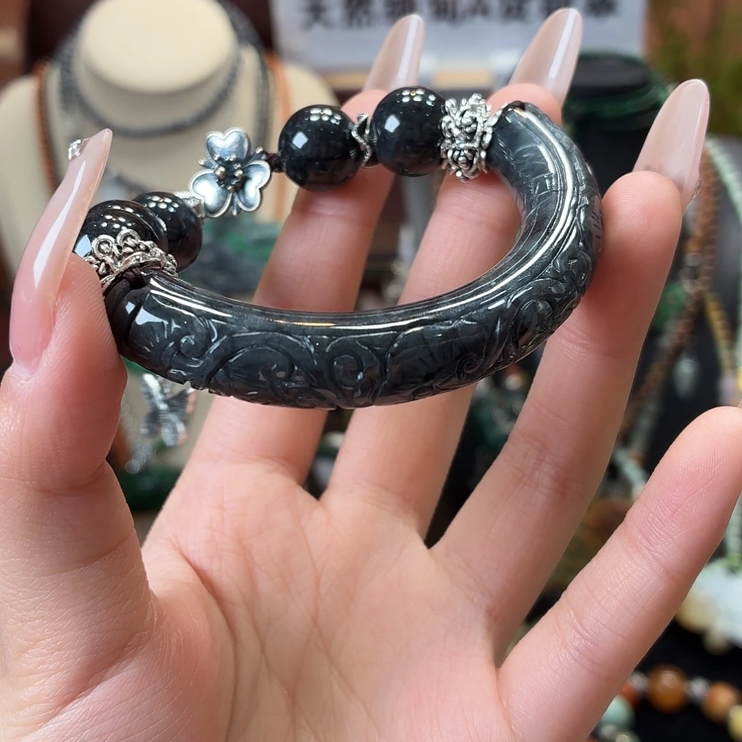 翡翠未镶嵌耳饰手串