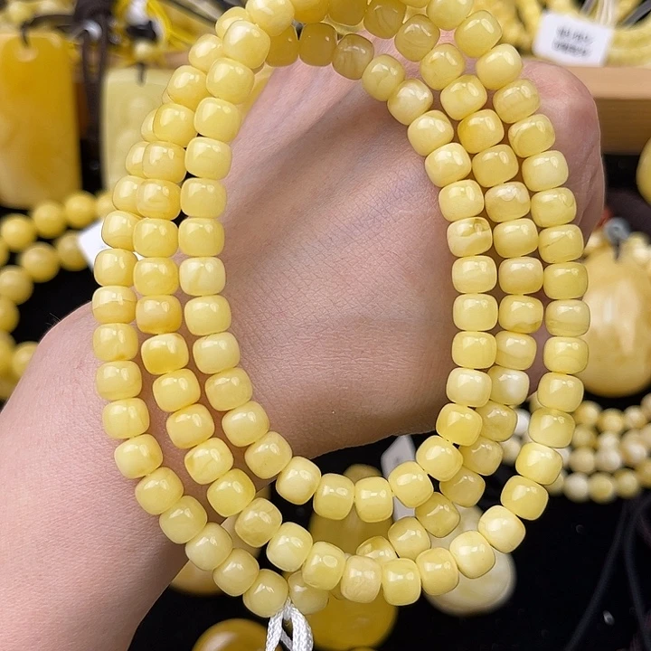 琥珀未镶嵌颈饰琥珀