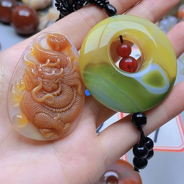 【闪购商品】未镶嵌玛瑙/玉髓珠宝半成品东**读