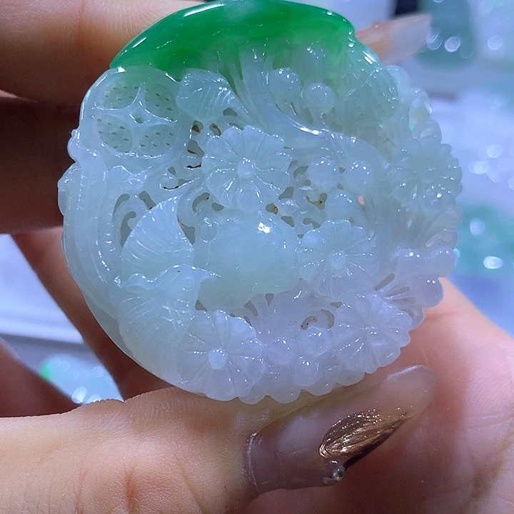 颈饰未镶嵌翡翠天然翡翠A货吊坠