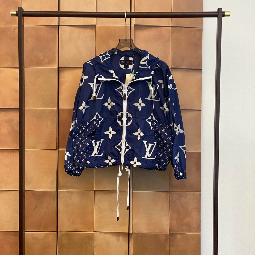 99新 LouisVuitton/路易威登 爆款蓝色百慕大冲锋衣/36码/29040