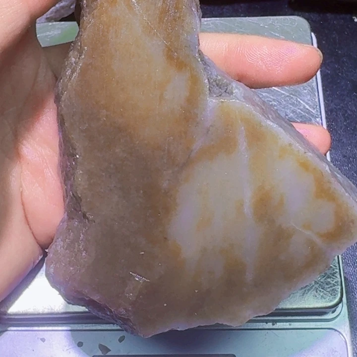 未镶嵌和田玉（糖玉）珠宝半成品