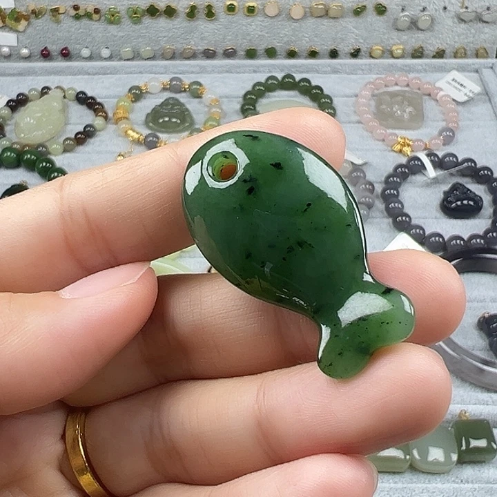 和田玉未镶嵌珠宝半成品