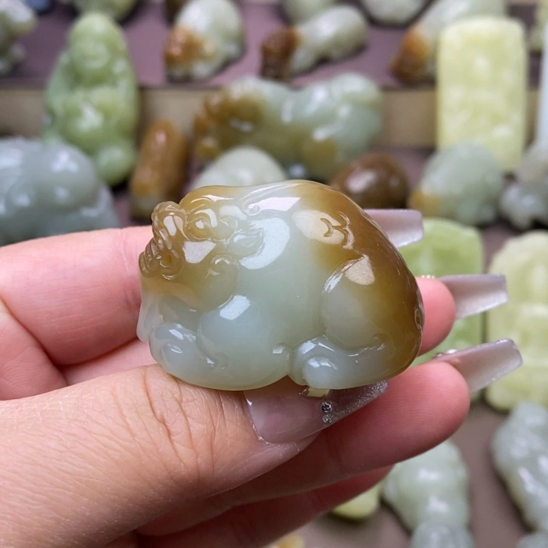 和田玉未镶嵌挂件