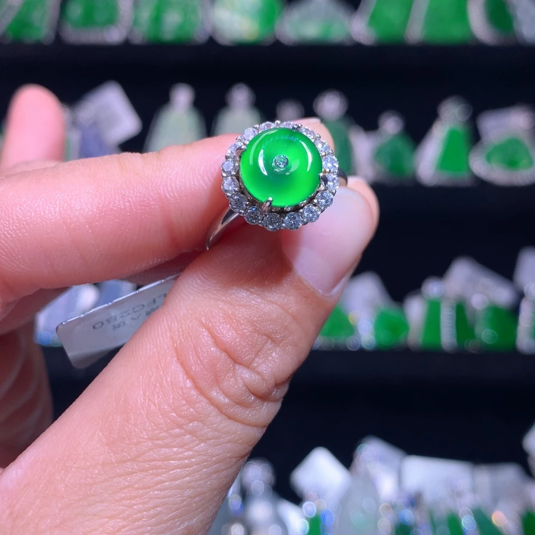 【闪购商品】颈饰银S925镶嵌翡翠天然翡翠