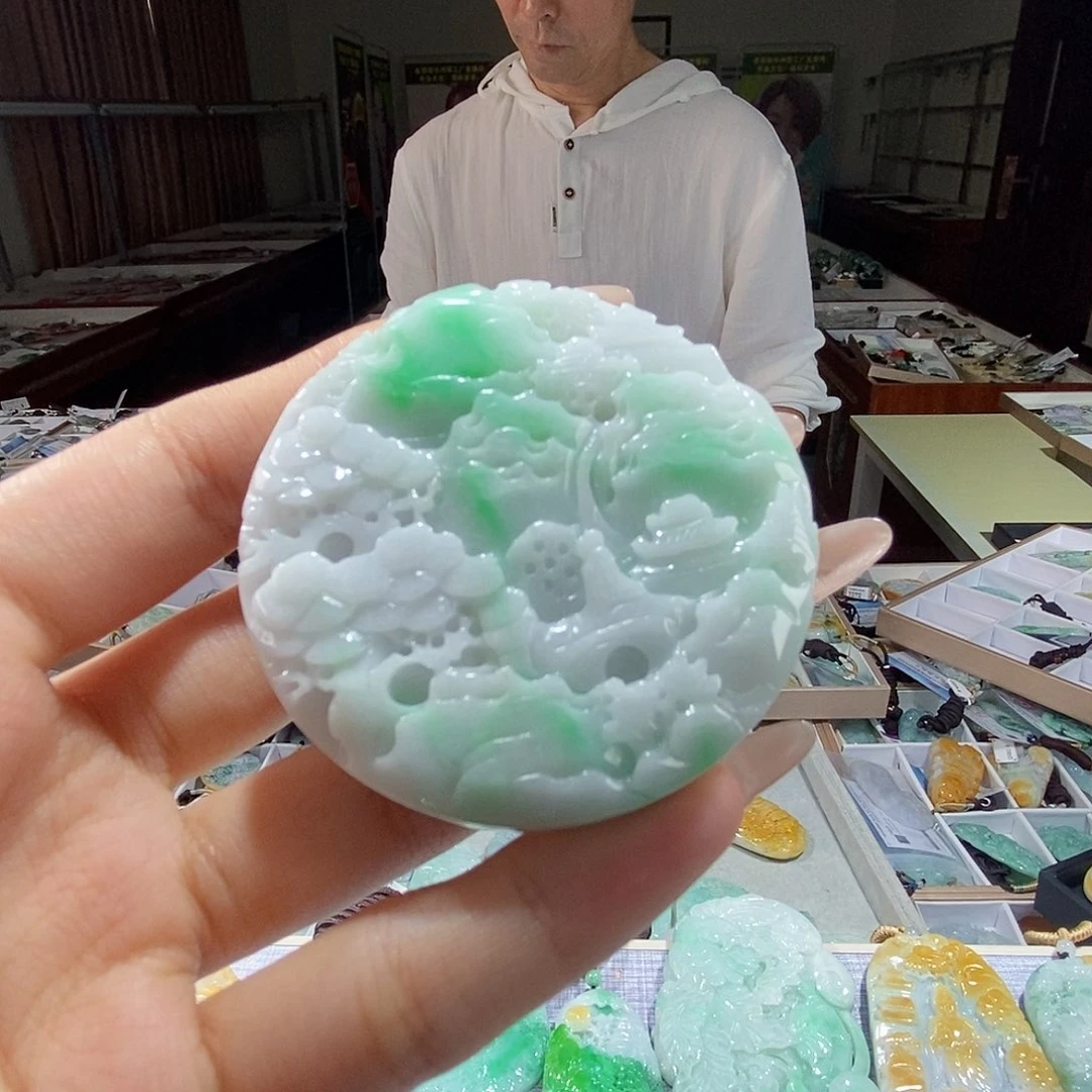 翡翠未镶嵌颈饰翡翠