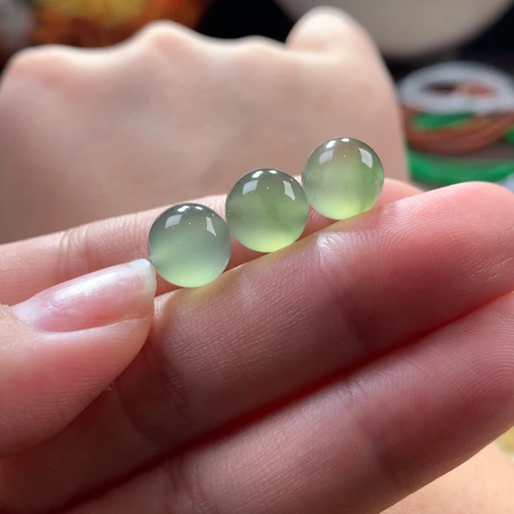 翡翠颈饰未镶嵌翡翠高冰橄榄绿卡10+随机发一颗