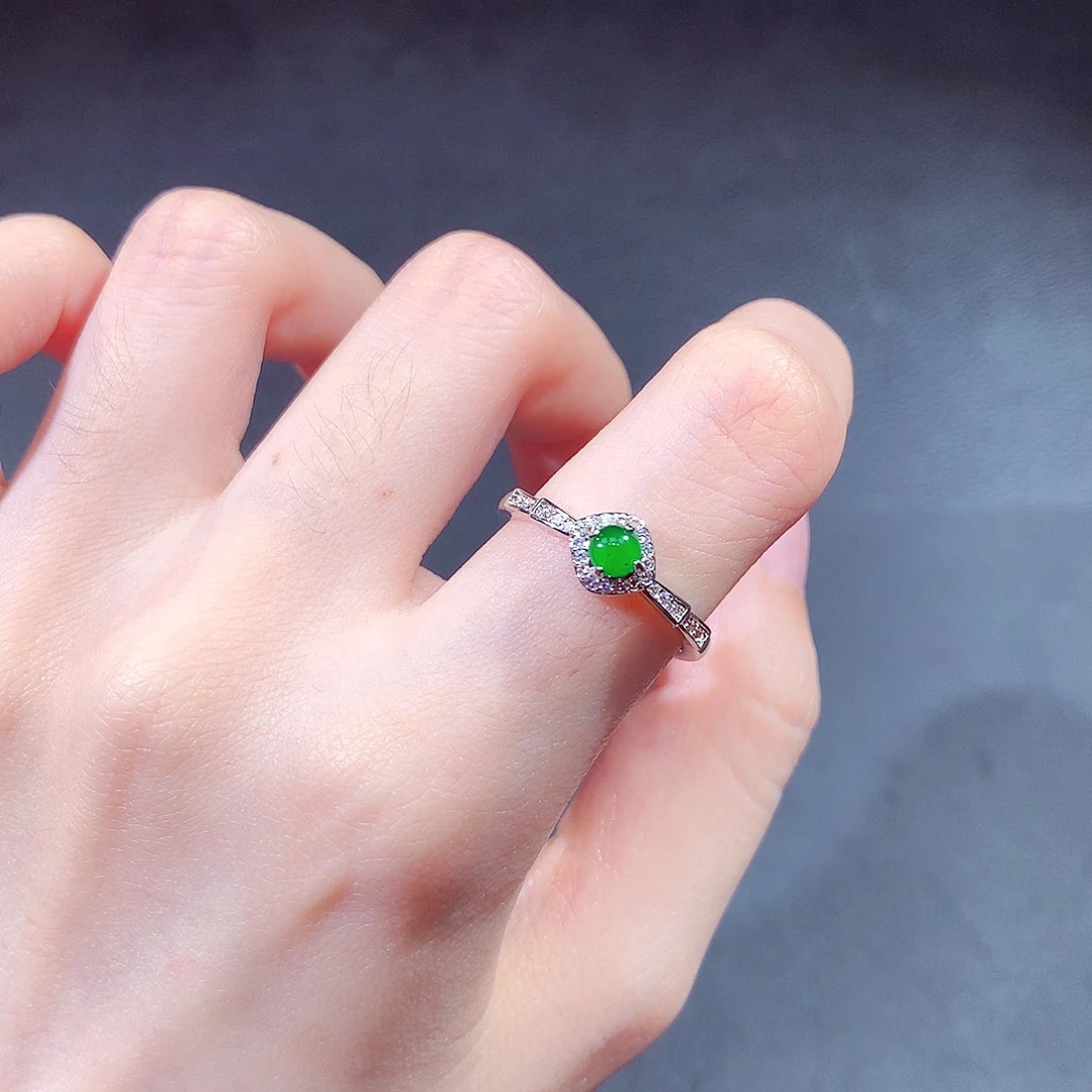 翡翠戒指未镶嵌翡翠