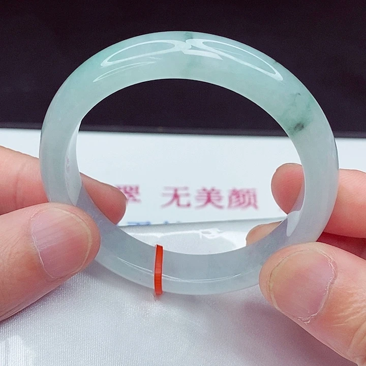 翡翠手镯未镶嵌53.8圈