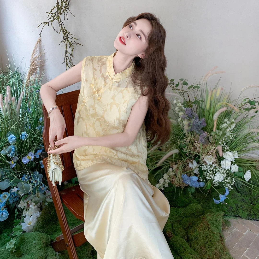 浅黄色高级感提花旗袍上衣套装裙女2025夏季优雅气质吊带裙两件套