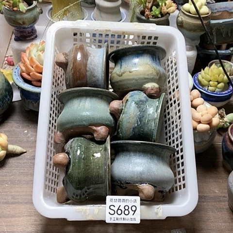 紫砂花盆689位下去咯口径7到8左右