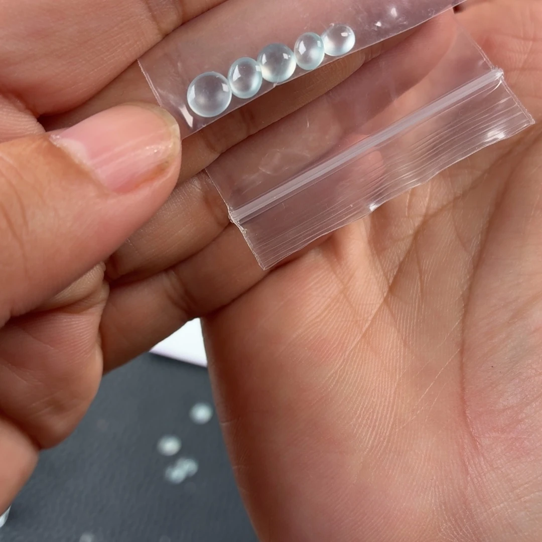 m***2翡翠未镶嵌颈饰蛋面+四叶草手链