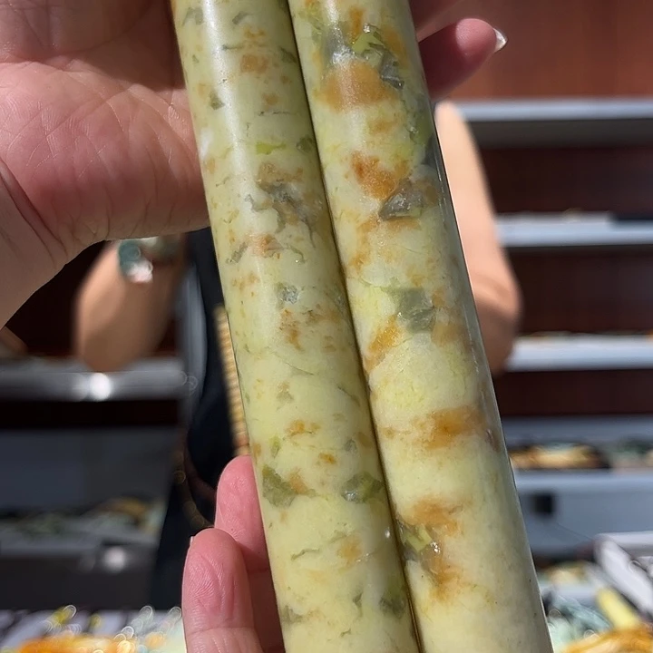 岫玉未镶嵌毛衣链