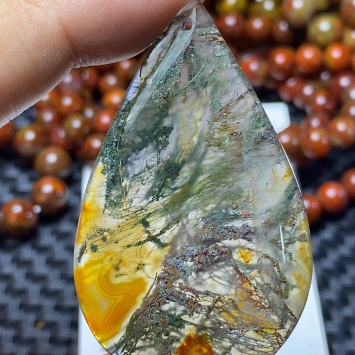 玛瑙/玉髓颈饰未镶嵌