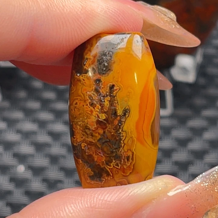 【闪购商品】玛瑙/玉髓天然玛瑙未镶嵌雪**步