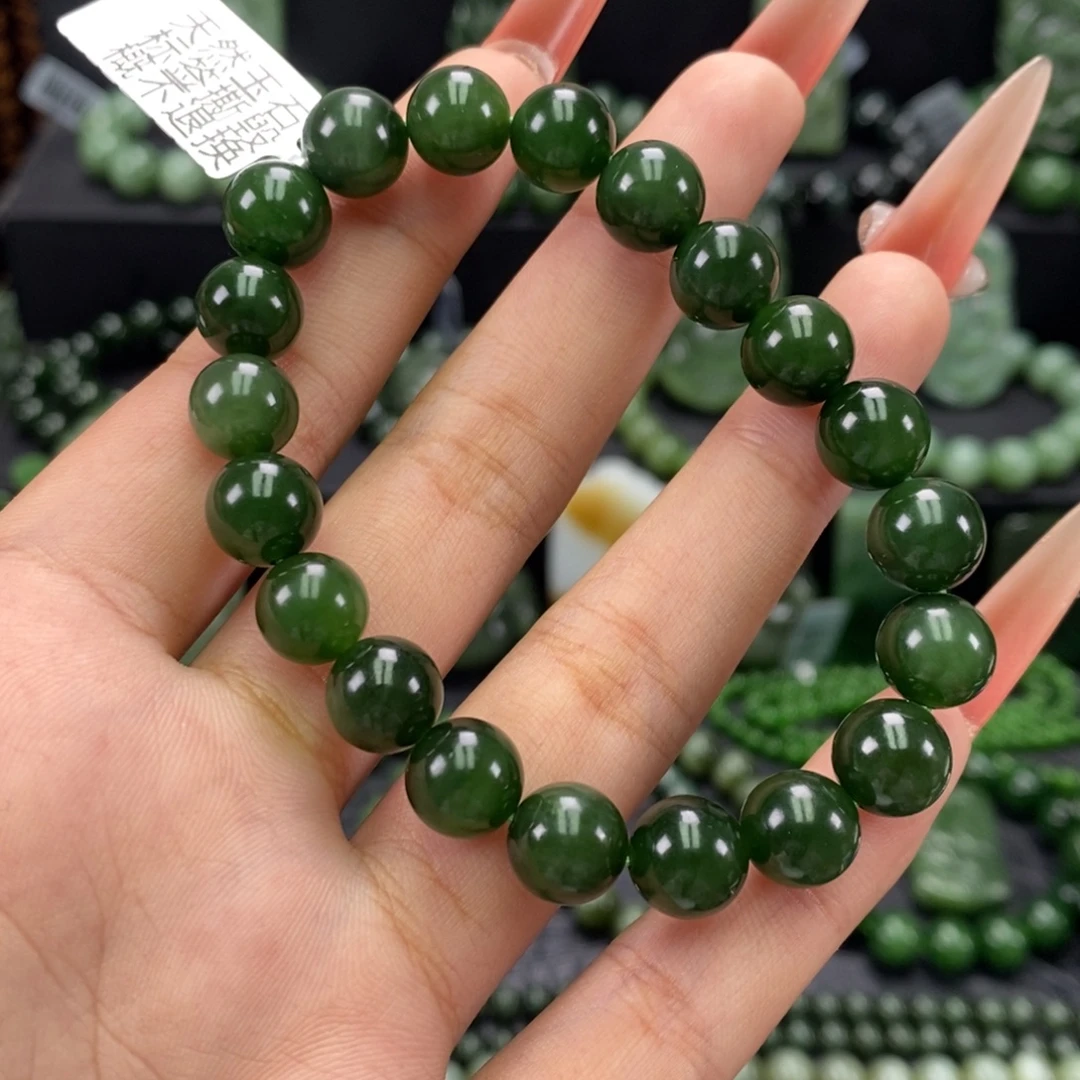 和田玉（碧玉）未镶嵌珠宝奇石