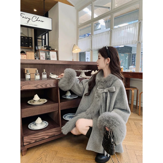 法式千金高级感气质毛呢大衣拼接毛毛设计感宽松加厚外套冬季新款