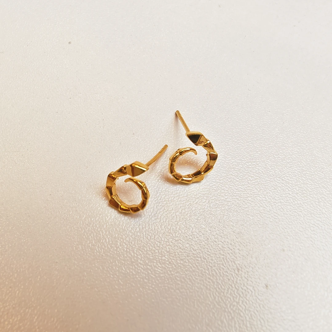 35#足金999 黄金蛇形耳钉 气质时尚百搭金色简约精致