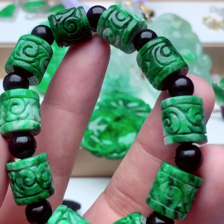 未镶嵌手链翡翠…．