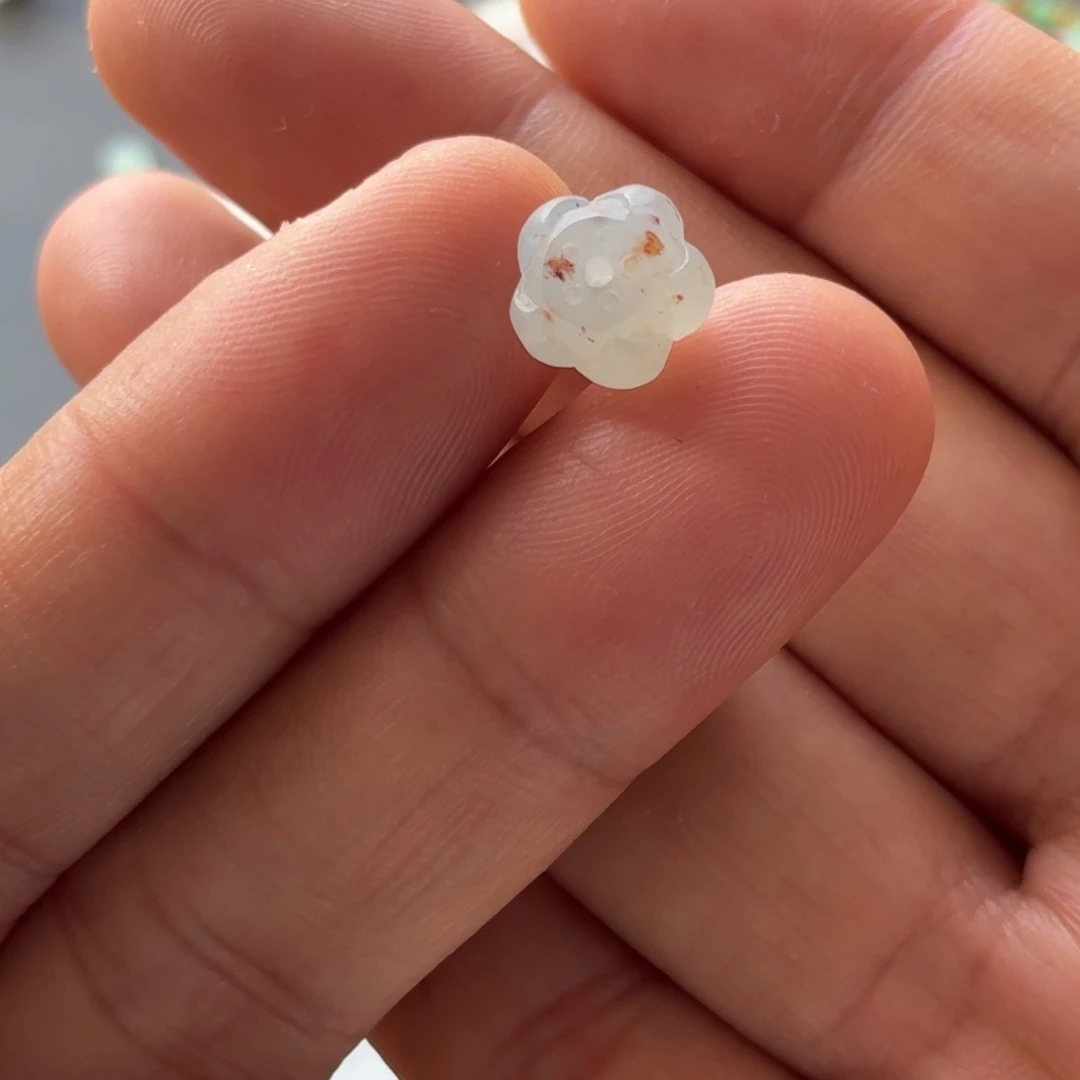 定制翡翠未镶嵌莲花