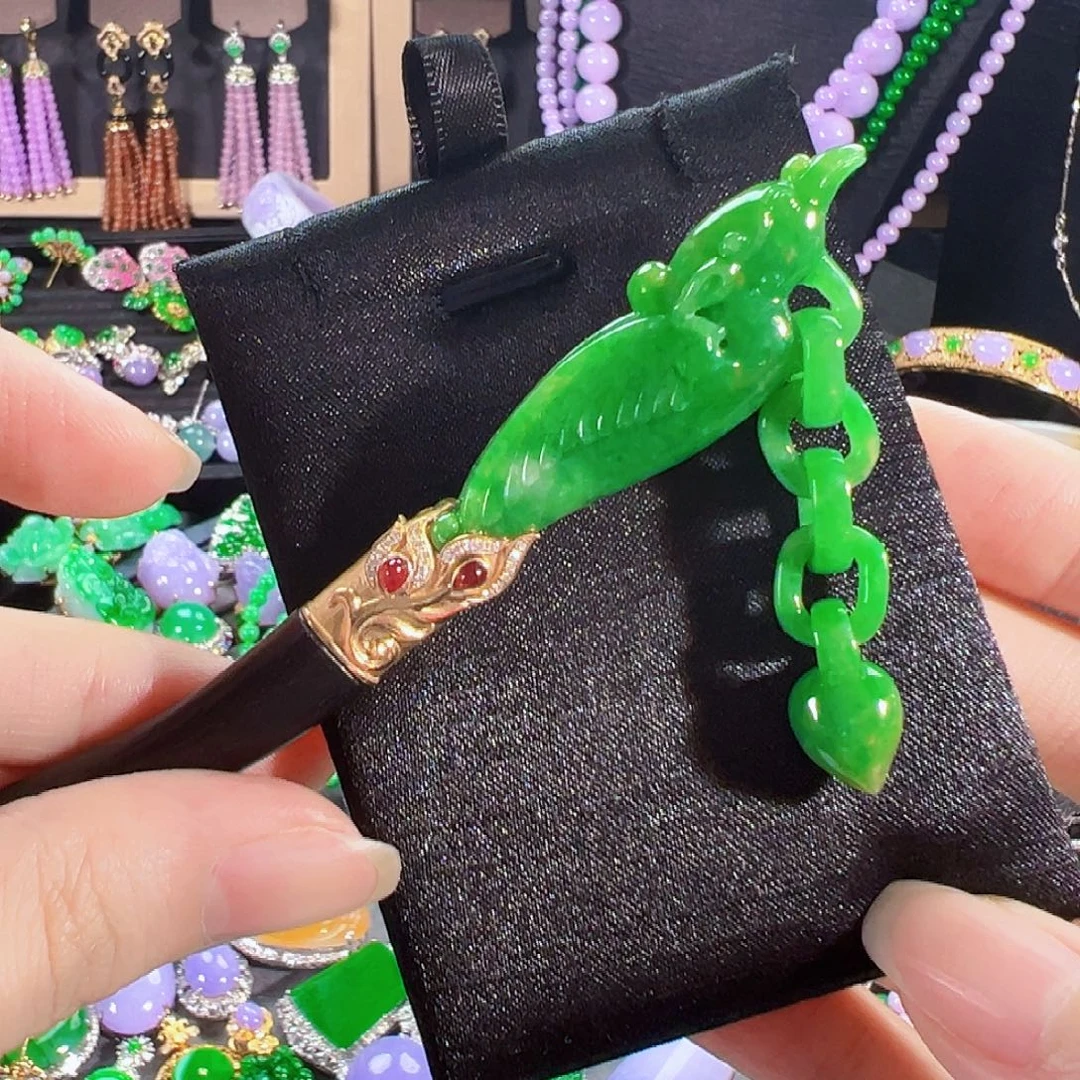 翡翠18K金镶嵌发饰签收后24小时鉴赏期