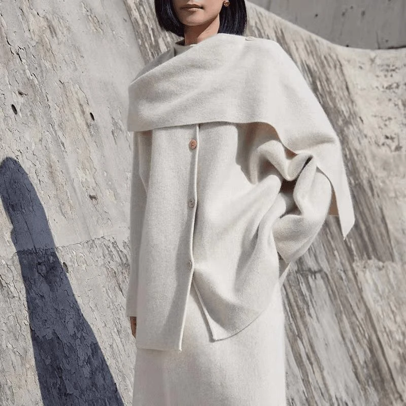 秋冬新款设计感浣熊绒披肩毛衣外套女复古高级感百搭上衣围巾针织