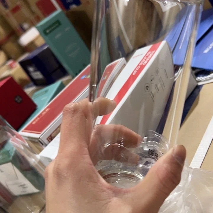 啊*牛奶杯单层烫手。。。