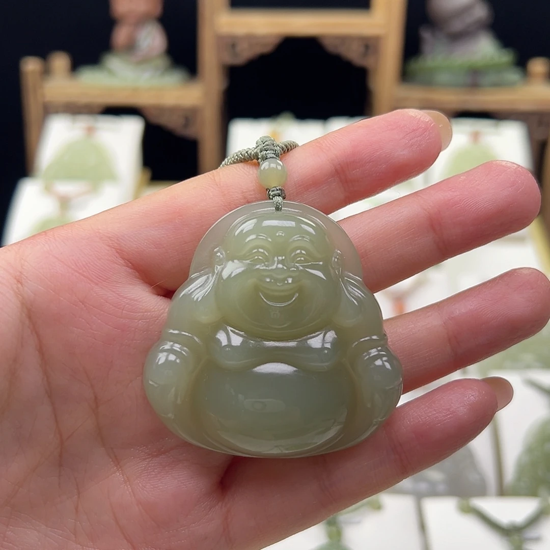 和田玉未镶嵌颈饰五**?